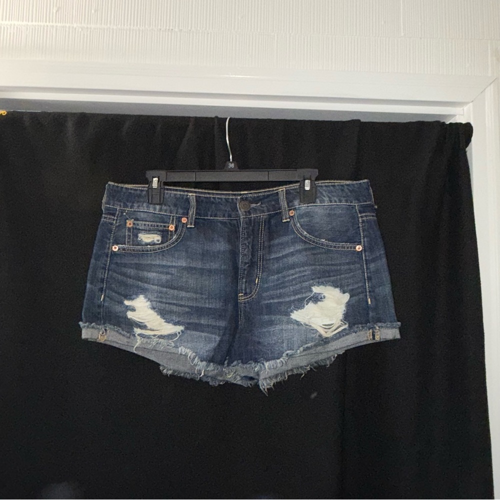 American eagle Distressed blue jean short